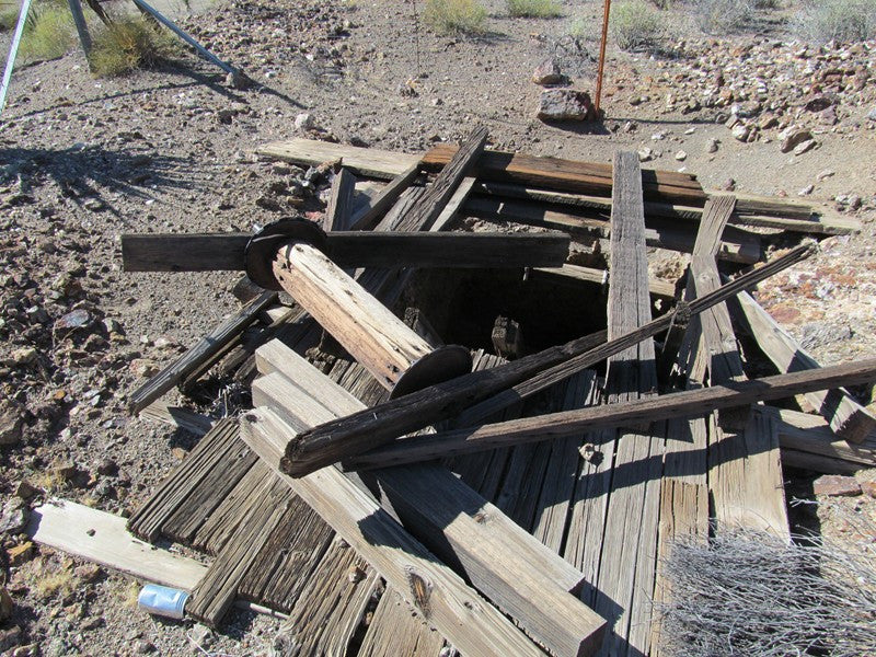 Mining Claim in Ivanpah CA, EXPOSED EXTENSION