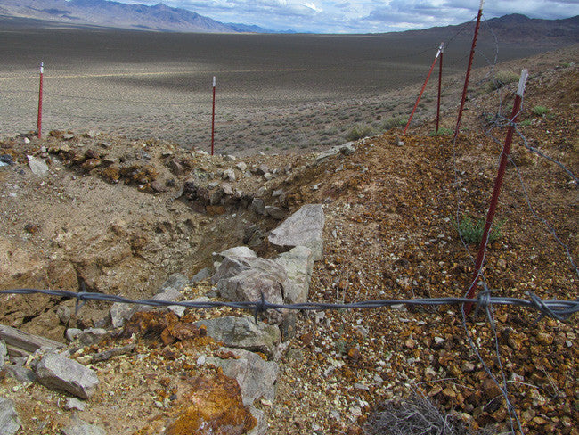 Middlegate Historic Gold Mine with massive Tailings