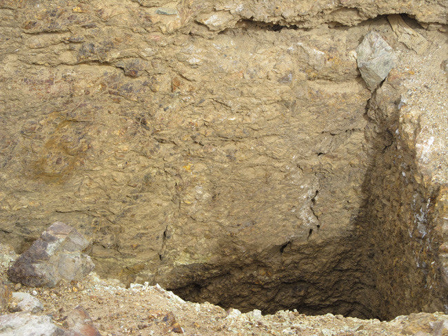 Middlegate Historic Gold Mine with massive Tailings