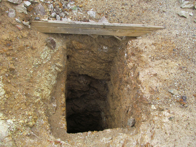 Middlegate Historic Gold Mine with massive Tailings