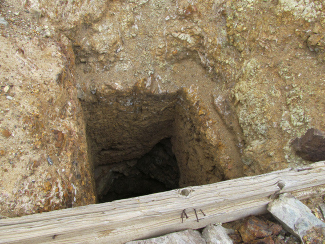 Middlegate Historic Gold Mine with massive Tailings