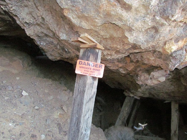 BEAR WALLOW Lode Mining Claim, Ivanpah, San Bernardino County, California